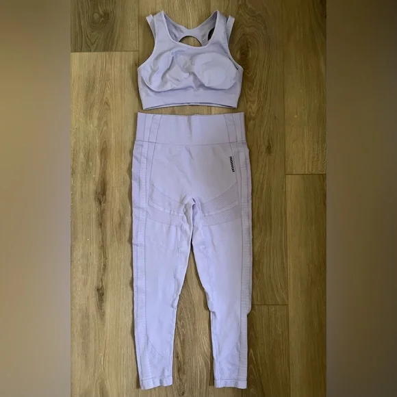 FRESOUGHT ENGINERY Purple Seamless Workout Set NWOT - Picture 3 of 12